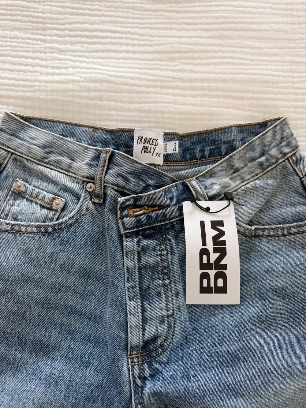 Women’s Mid Rise Jeans - Picture 2 of 5